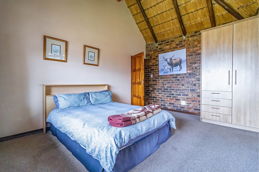 8 Bedroom Property for Sale in Oranjeville Free State